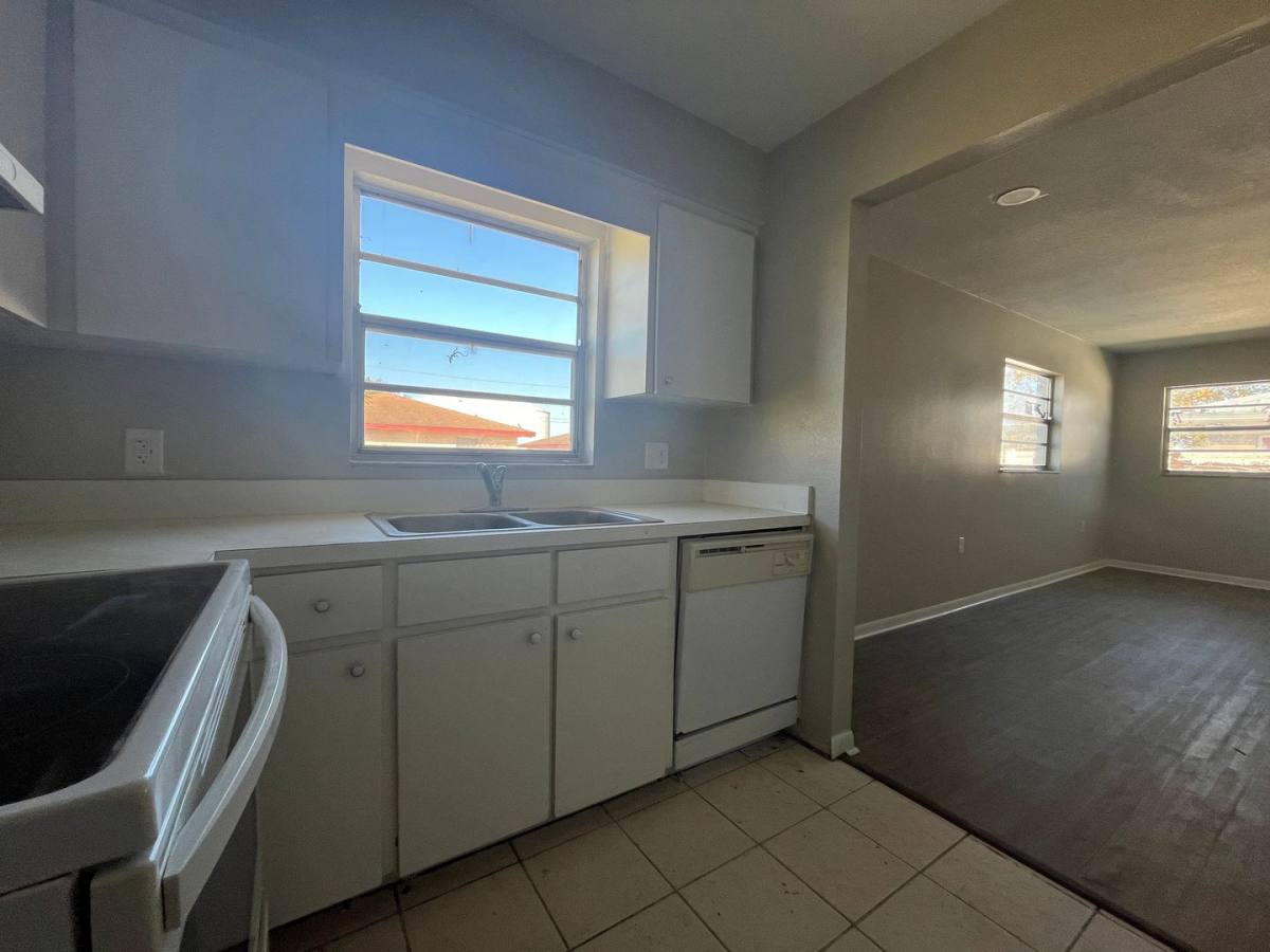 House for rent at 1712 W House St, Plant City, FL 33563