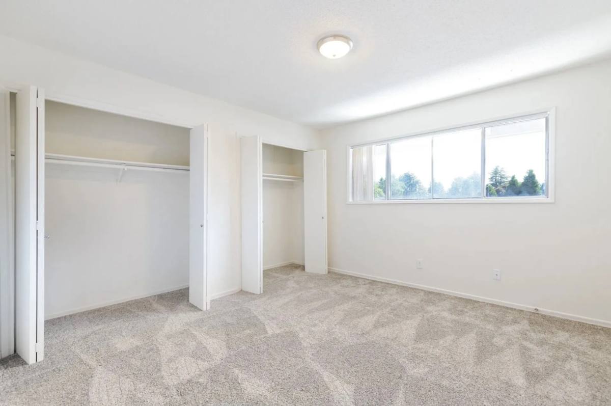 Apartment for rent at 9717 SE 43rd Ave, Portland, OR 97222