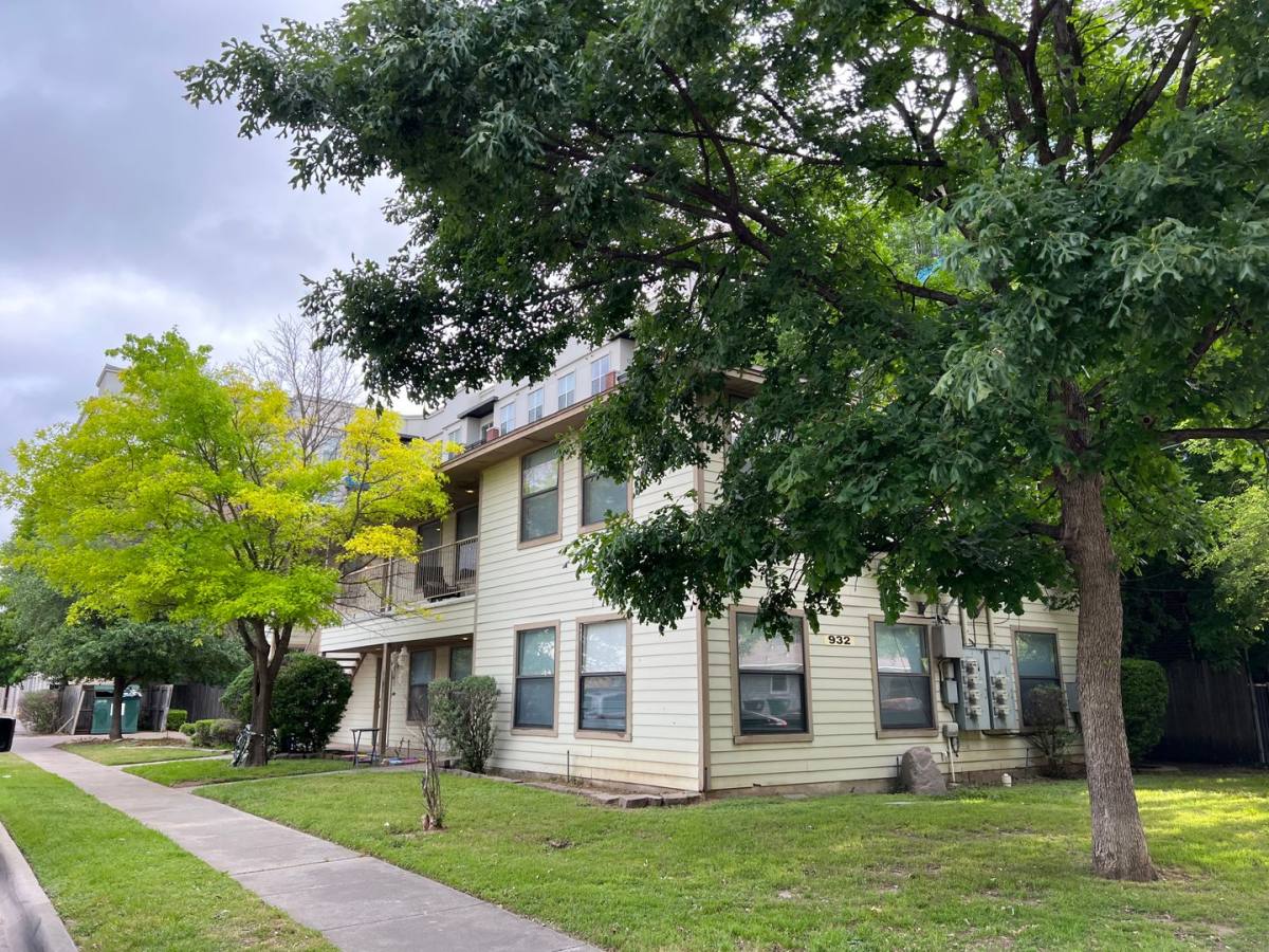Apartment for rent at 932 Fannin St, Denton, TX 76201