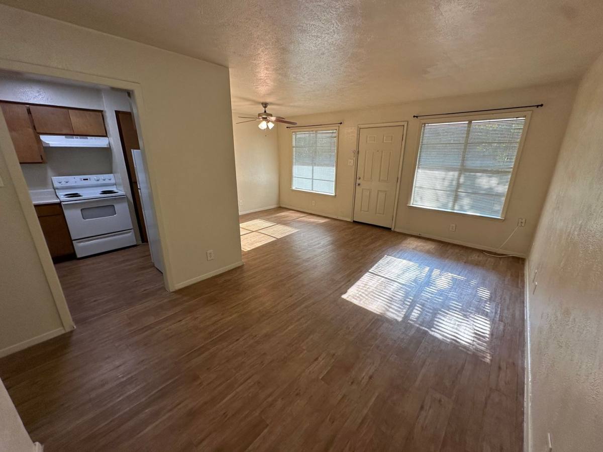 Apartment for rent at 1115 N Austin St, Denton, TX 76201