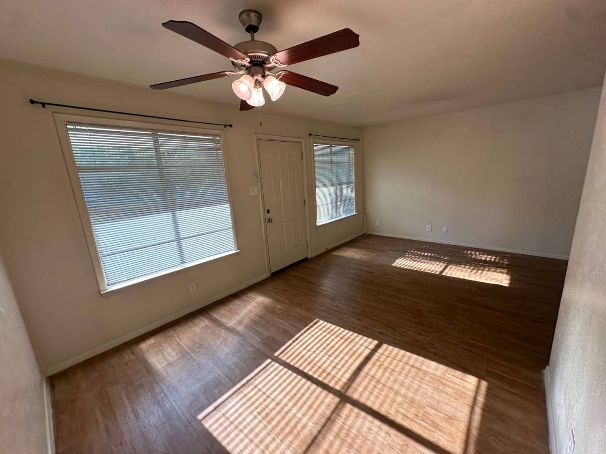 Apartment for rent at 1115 N Austin St, Denton, TX 76201