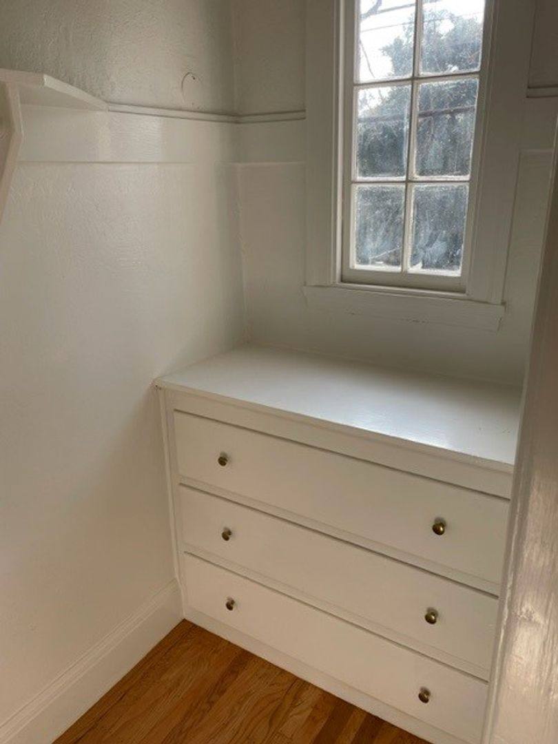 Apartment for rent at 725 Central Ave, Alameda, CA 94501