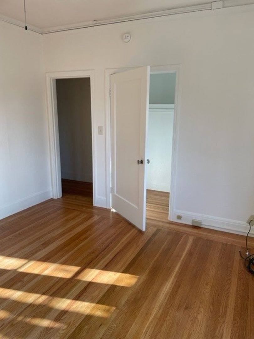 Apartment for rent at 725 Central Ave, Alameda, CA 94501