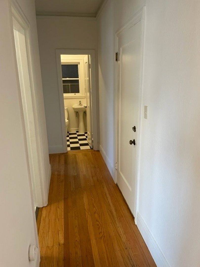 Apartment for rent at 725 Central Ave, Alameda, CA 94501