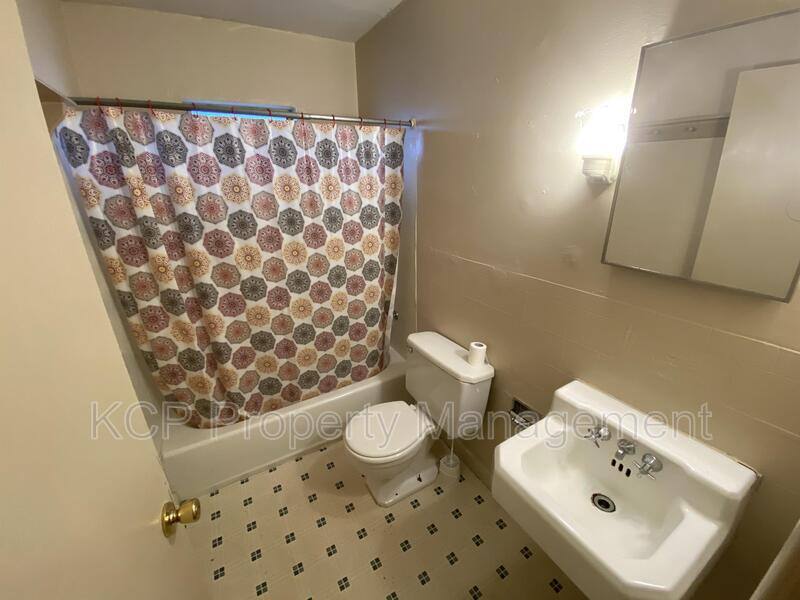 House for rent at 1218 N D St, Fort Smith, AR 72901