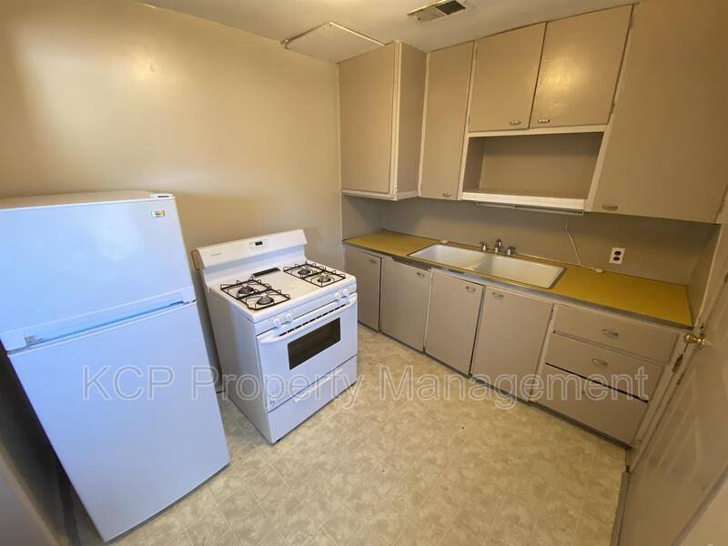 House for rent at 1218 N D St, Fort Smith, AR 72901