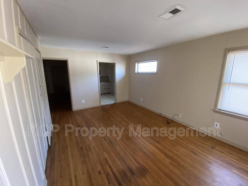 House for rent at 1218 N D St, Fort Smith, AR 72901