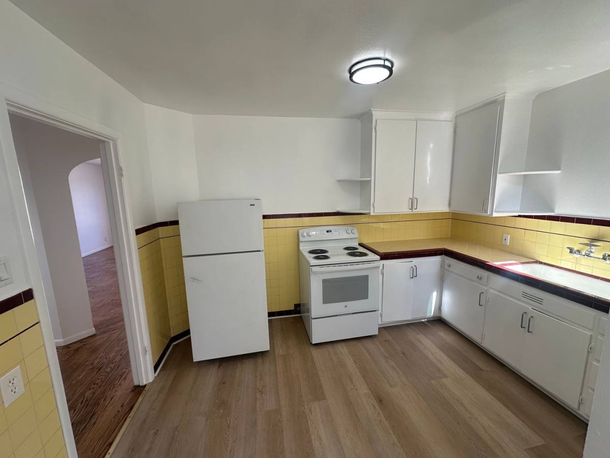 Apartment for rent at 1571 Revere Ave, San Francisco, CA 94124