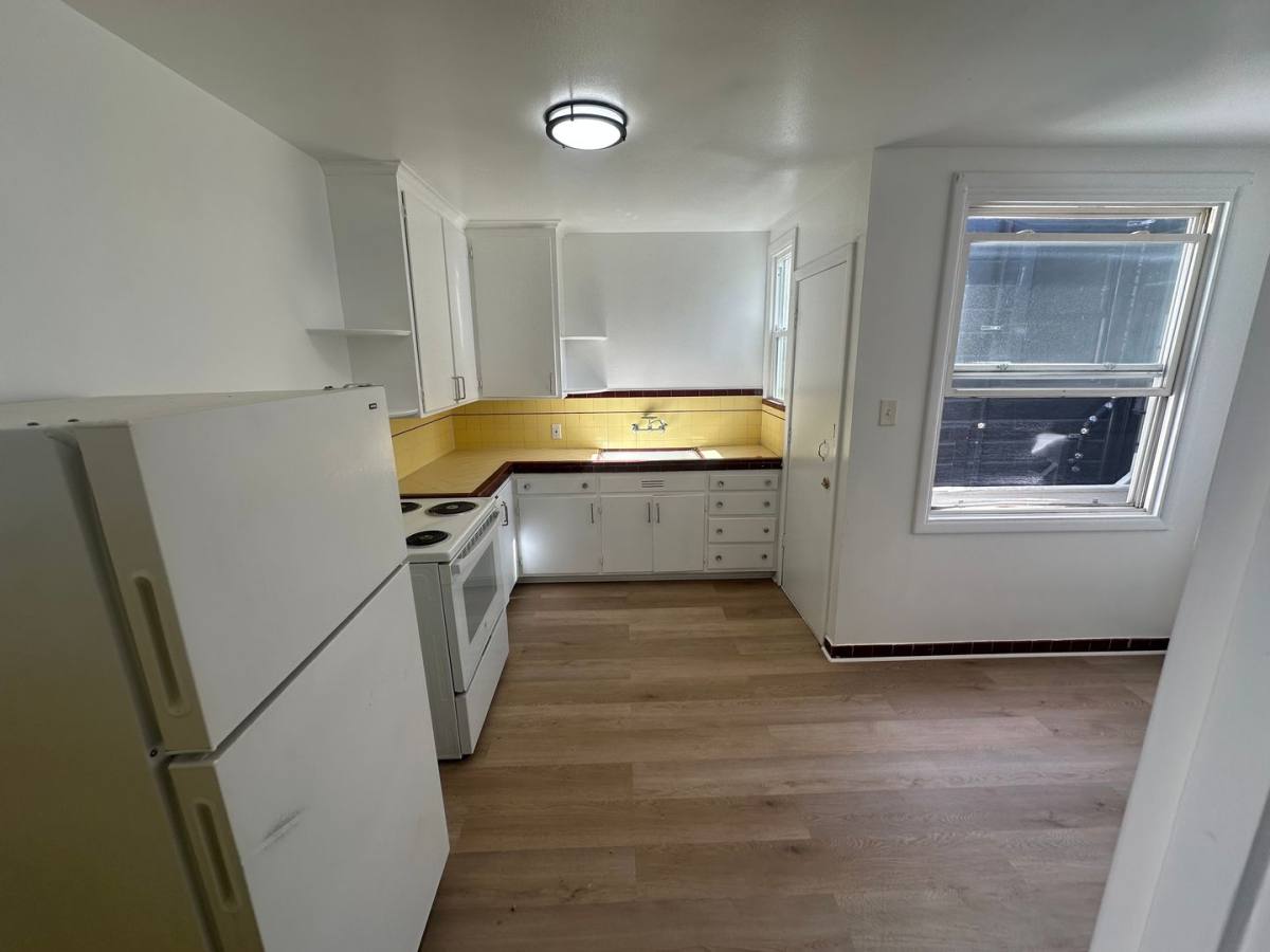 Apartment for rent at 1571 Revere Ave, San Francisco, CA 94124