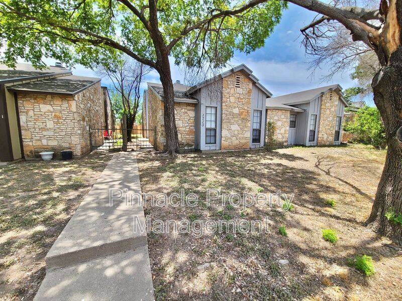 Townhouse for rent at 1713 Utah, San Angelo, TX 76904