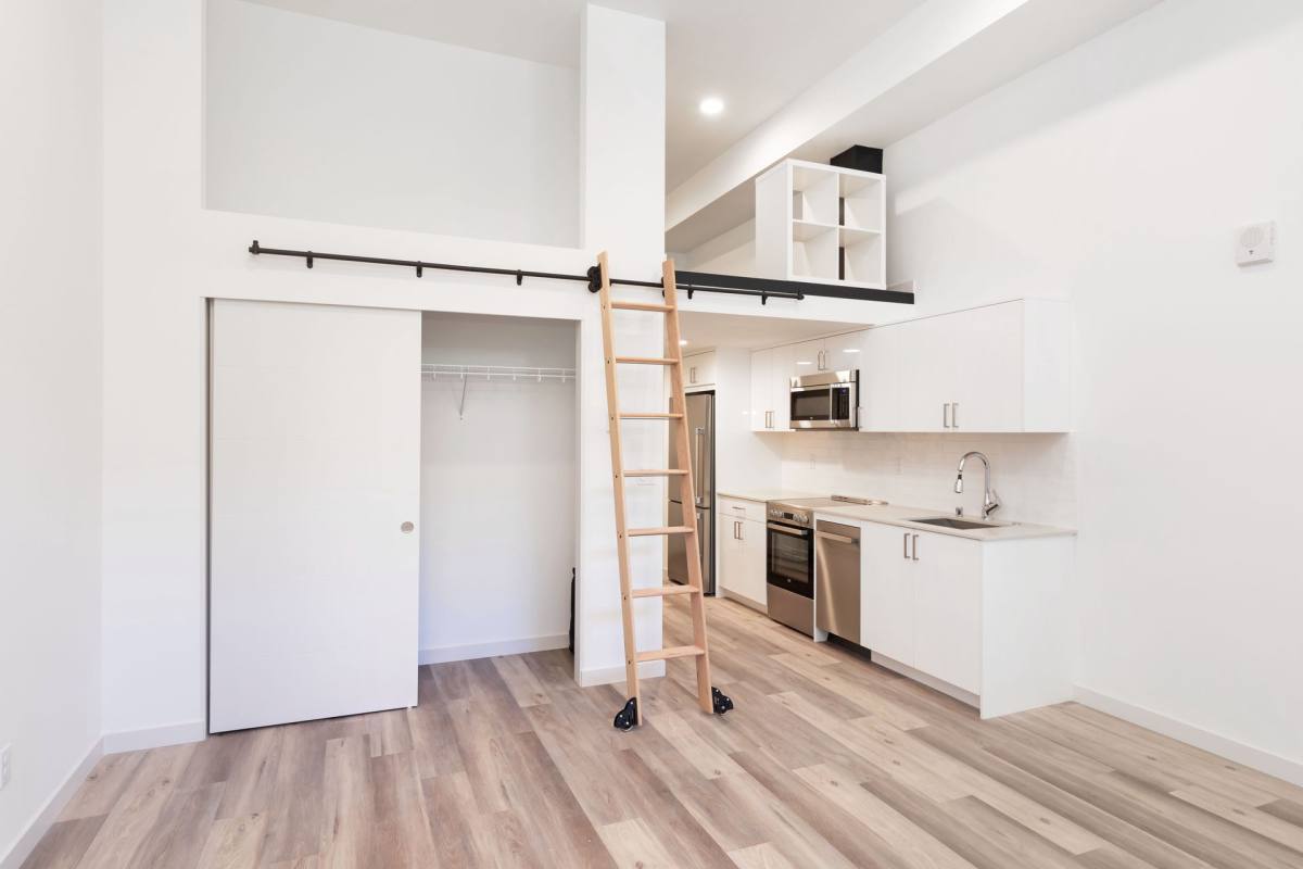Apartment for rent at 121 15th Ave E, Seattle, WA 98112