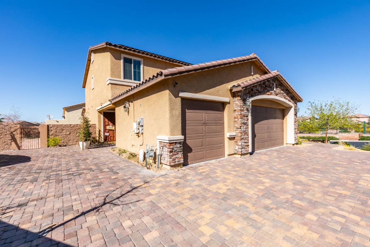 House for rent at 12351 Champions Tour Dr, Las Vegas, NV 89141