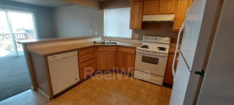 Townhouse for rent at 5719 NE 135th Ave, Vancouver, WA 98682