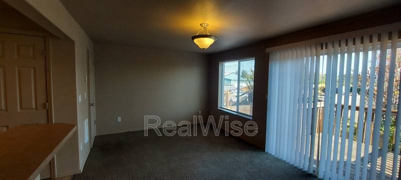 Townhouse for rent at 5719 NE 135th Ave, Vancouver, WA 98682