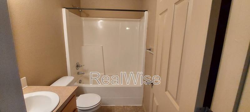 Townhouse for rent at 5719 NE 135th Ave, Vancouver, WA 98682