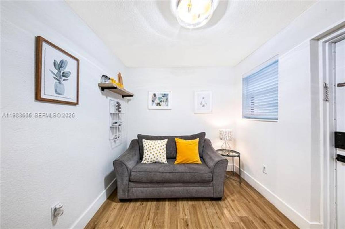 Apartment for rent at 237 38th St, Miami Beach, FL 33140