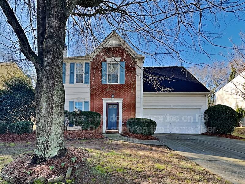 House for rent at 1155 Winthrope Chase Dr, Alpharetta, GA 30009