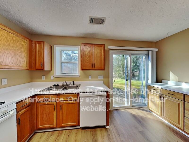 House for rent at 1155 Winthrope Chase Dr, Alpharetta, GA 30009