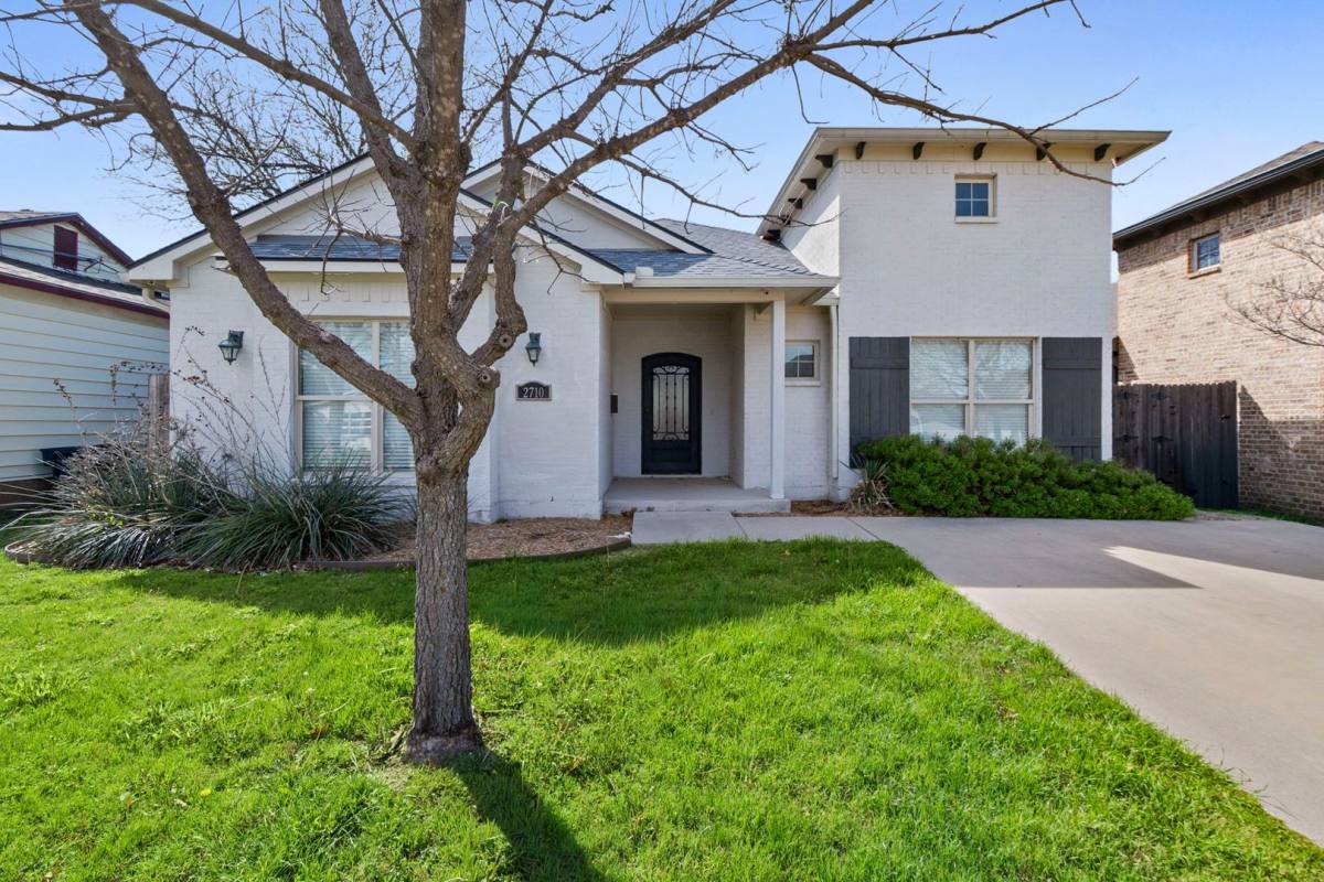 House for rent at 2710 Gordon Ave, Fort Worth, TX 76110