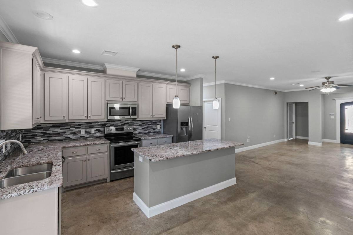 House for rent at 2710 Gordon Ave, Fort Worth, TX 76110