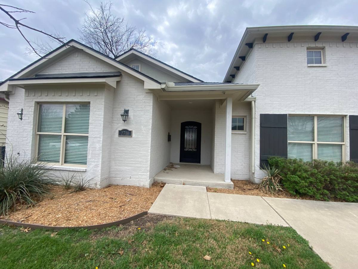 House for rent at 2710 Gordon Ave, Fort Worth, TX 76110