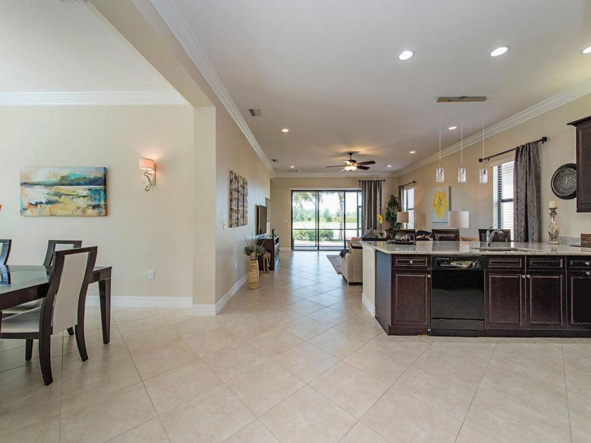 Townhouse for rent at 3326 Baltic Dr, Naples, FL 34119