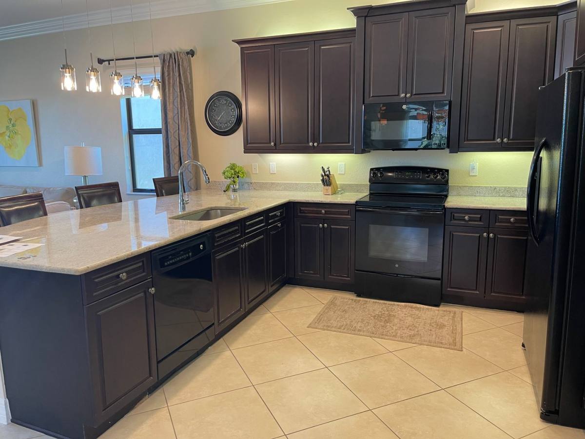 Townhouse for rent at 3326 Baltic Dr, Naples, FL 34119