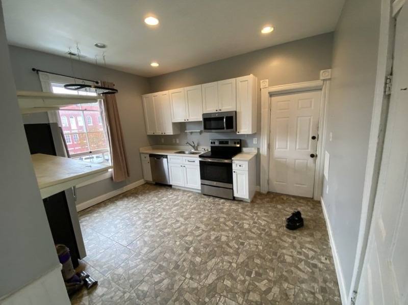 Apartment for rent at 2208 Venable St, Richmond, VA 23223