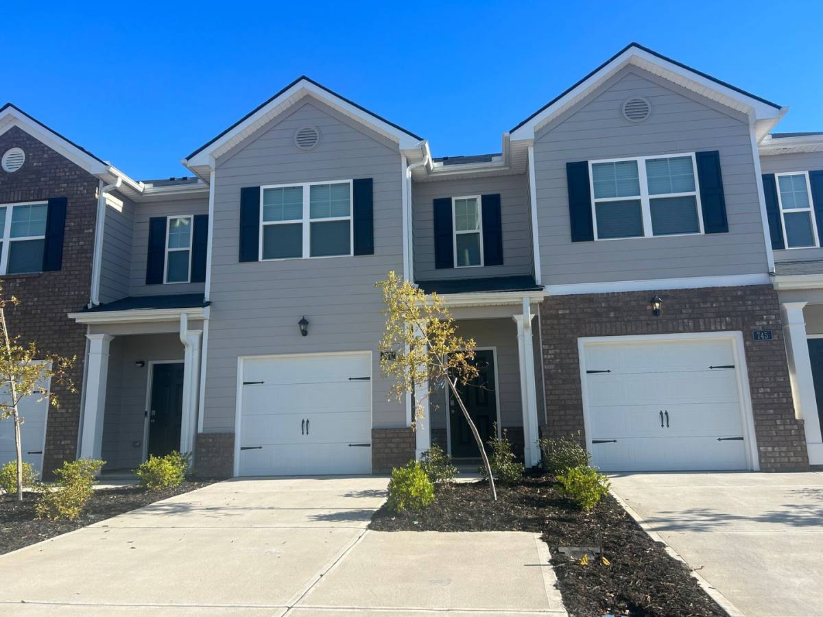 Townhouse for rent at 741 Grovebury, Aiken, SC 29801