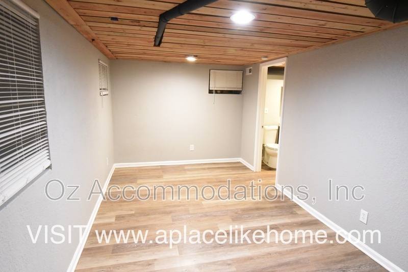 Apartment for rent at 3809 Washington St #B, Kansas City, MO 64111