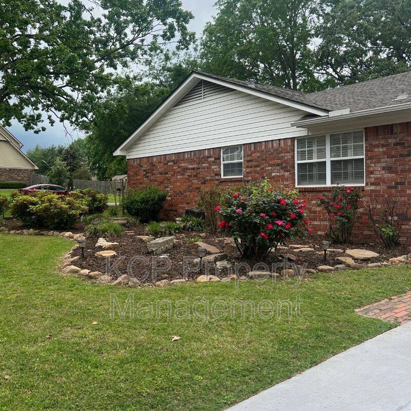House for rent at 10511 Meandering Way, Fort Smith, AR 72903