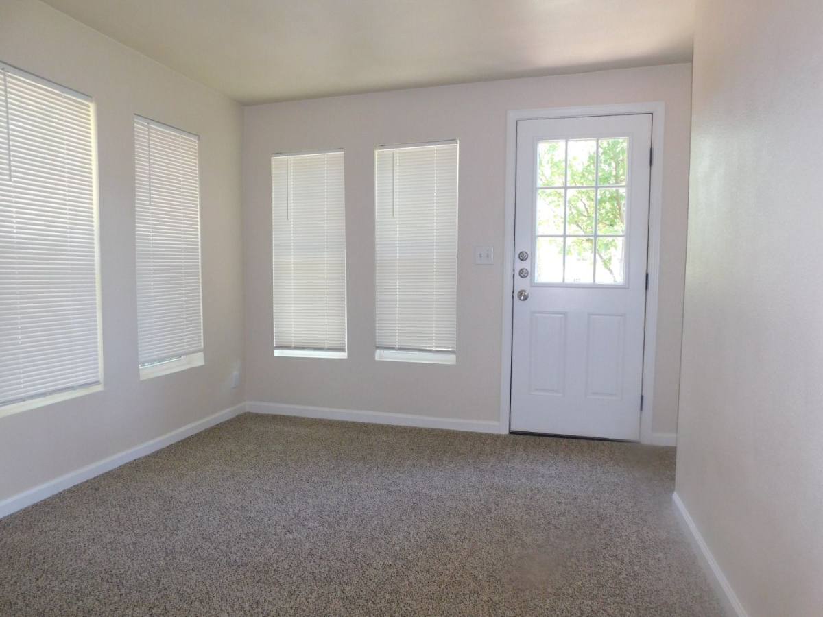 Apartment for rent at 1814 B Hunt St, Commerce, TX 75428