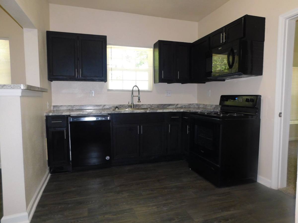 Apartment for rent at 1814 B Hunt St, Commerce, TX 75428