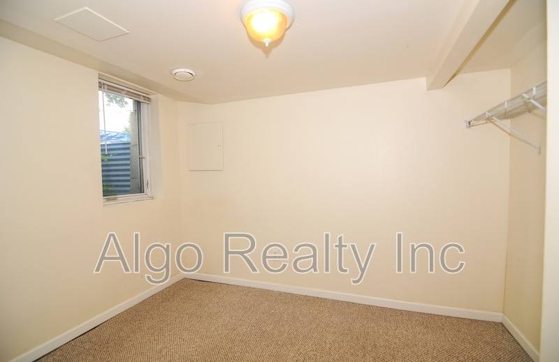 Apartment for rent at 1015 13th Ave SE #2, Minneapolis, MN 55414