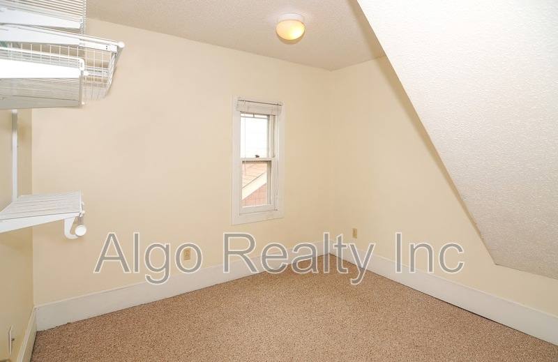 Apartment for rent at 1015 13th Ave SE #2, Minneapolis, MN 55414