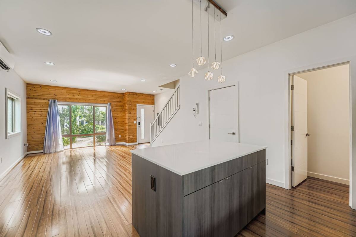 Townhouse for rent at 4276 S Greenbelt Station Dr, Seattle, WA 98118
