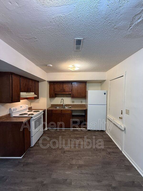 Townhouse for rent at 3606 Medical Dr #B, Columbia, SC 29203