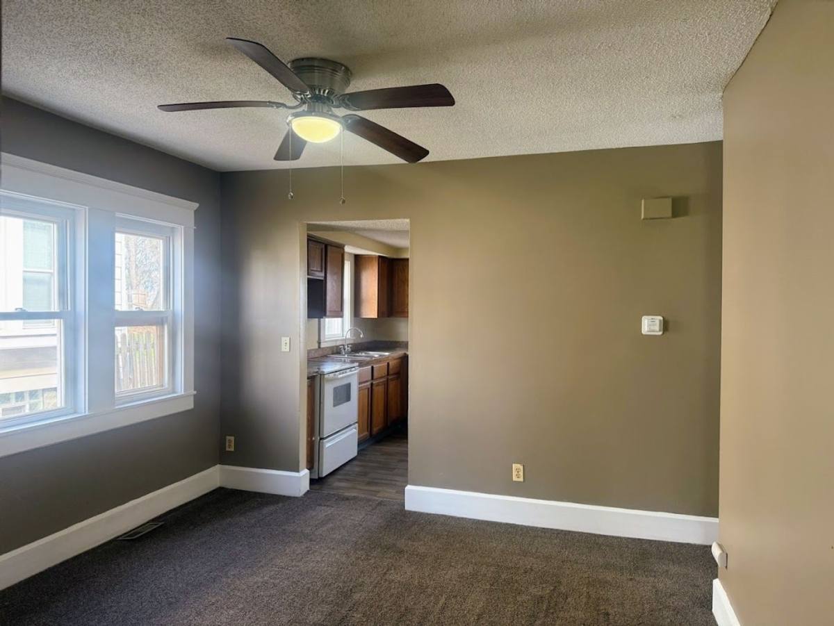 Apartment for rent at 729 Mallison Ave, Akron, OH 44307