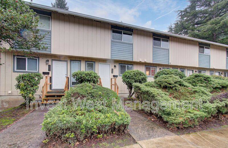 Townhouse for rent at 224 NW 12 Ave, Camas, WA 98607