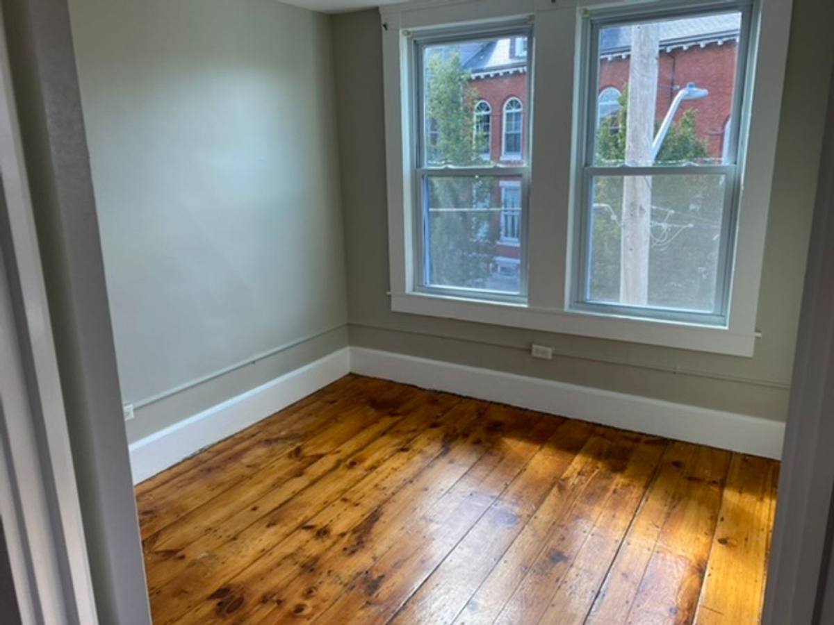 Apartment for rent at 185-187 Newbury St, Lawrence, MA 01841