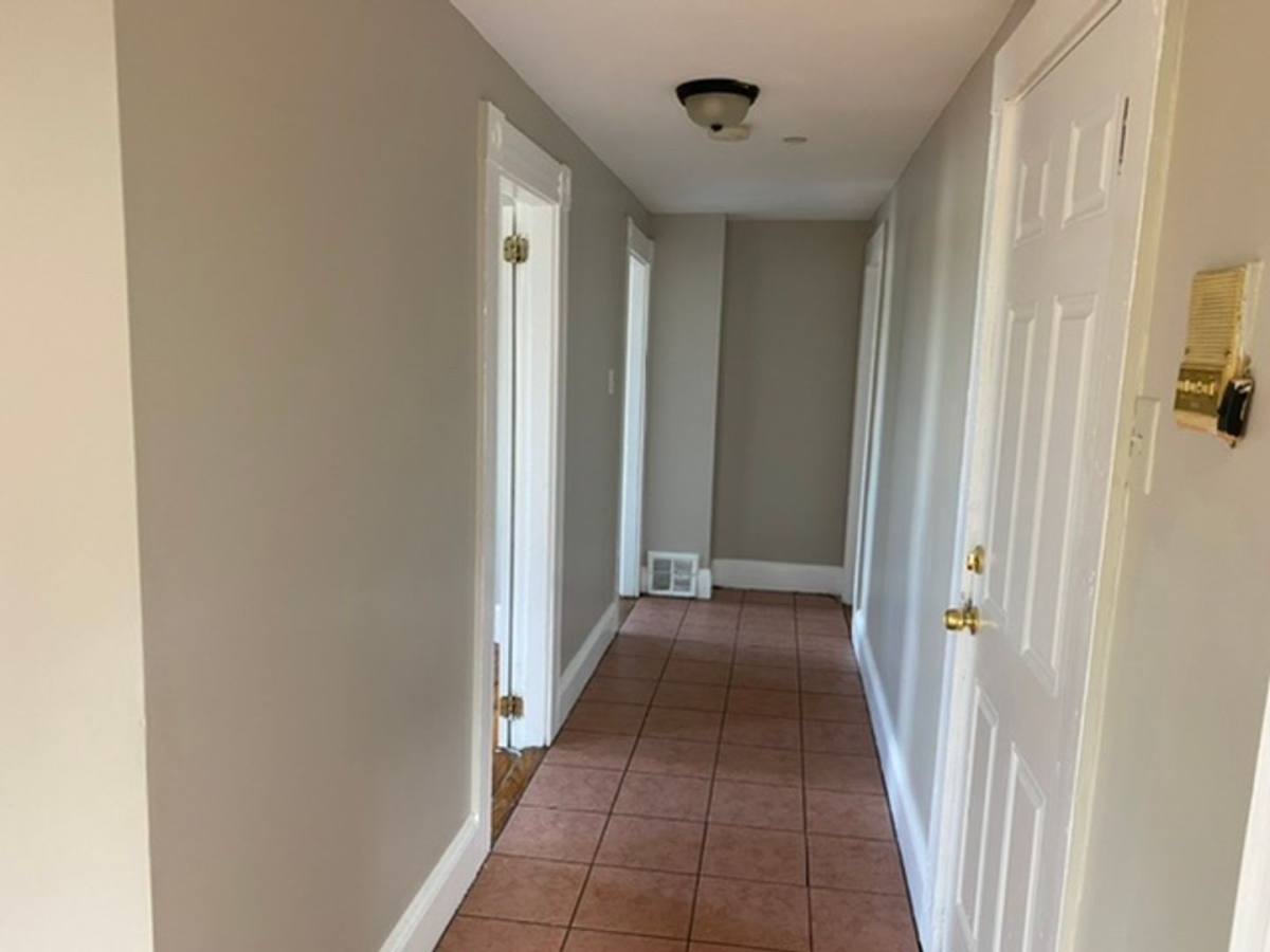 Apartment for rent at 185-187 Newbury St, Lawrence, MA 01841