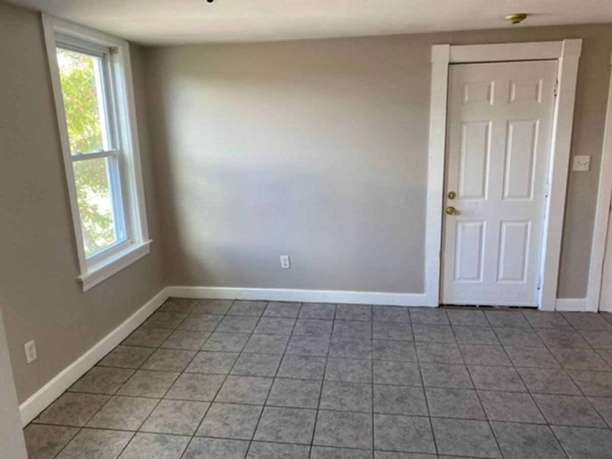 Apartment for rent at 185-187 Newbury St, Lawrence, MA 01841