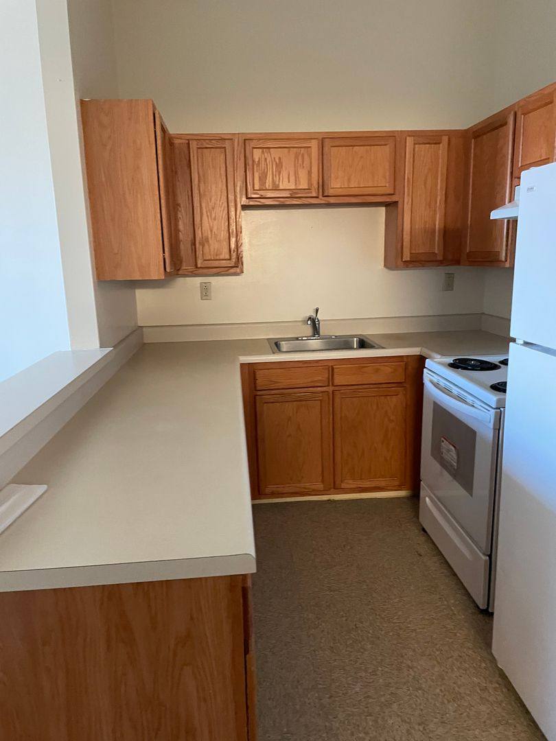 Apartment for rent at 1001 Pennington Rd, Trenton, NJ 08618