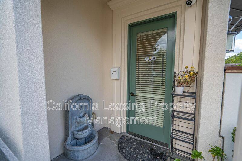House for rent at 26266 Prima Way, Santa Clarita, CA 91350