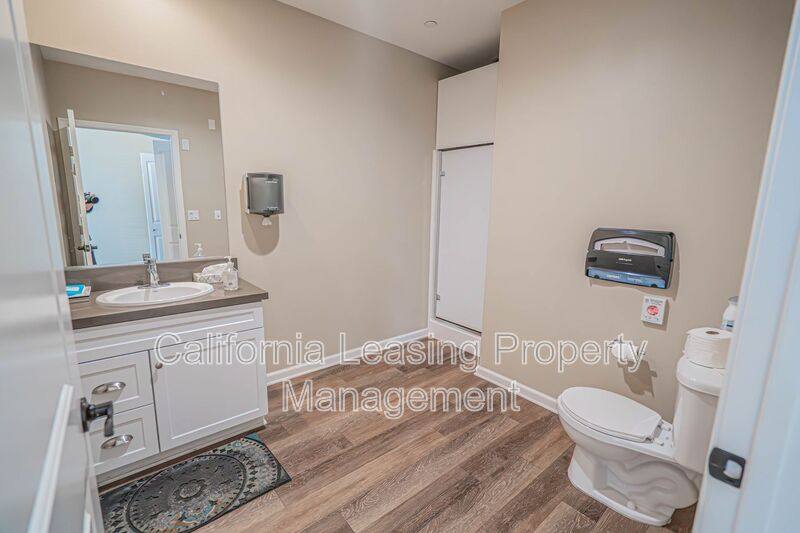 House for rent at 26266 Prima Way, Santa Clarita, CA 91350