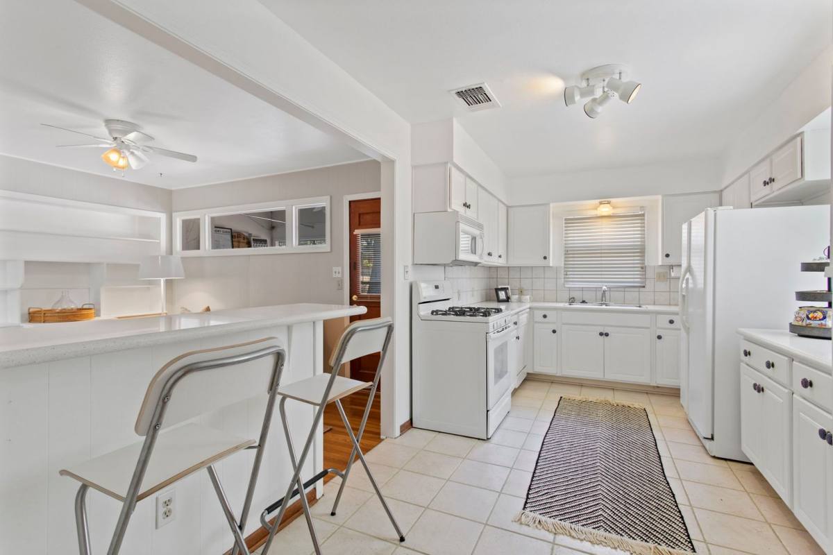 House for rent at 2010 Edgehill Dr, San Antonio, TX 78209
