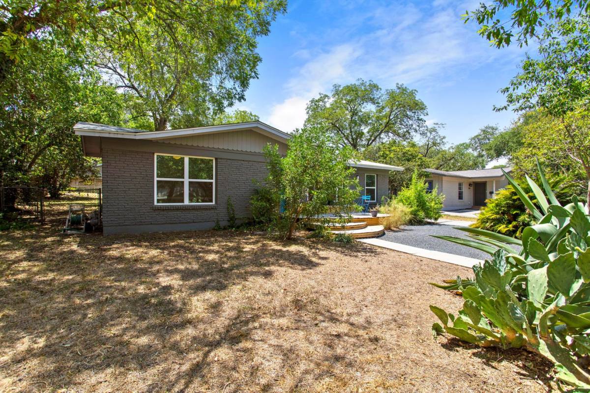 House for rent at 2010 Edgehill Dr, San Antonio, TX 78209