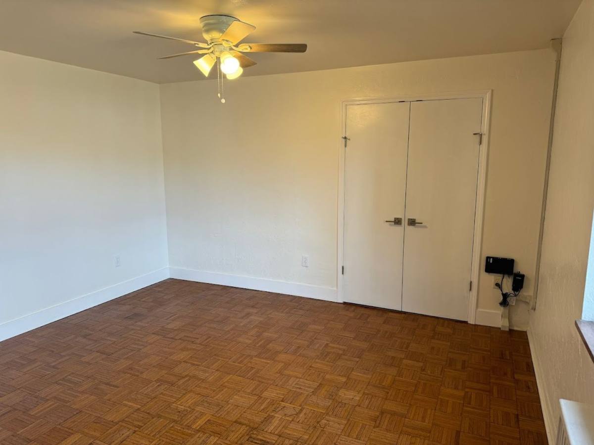 Apartment for rent at 5300 Fifth Ave, Pittsburgh, PA 15232
