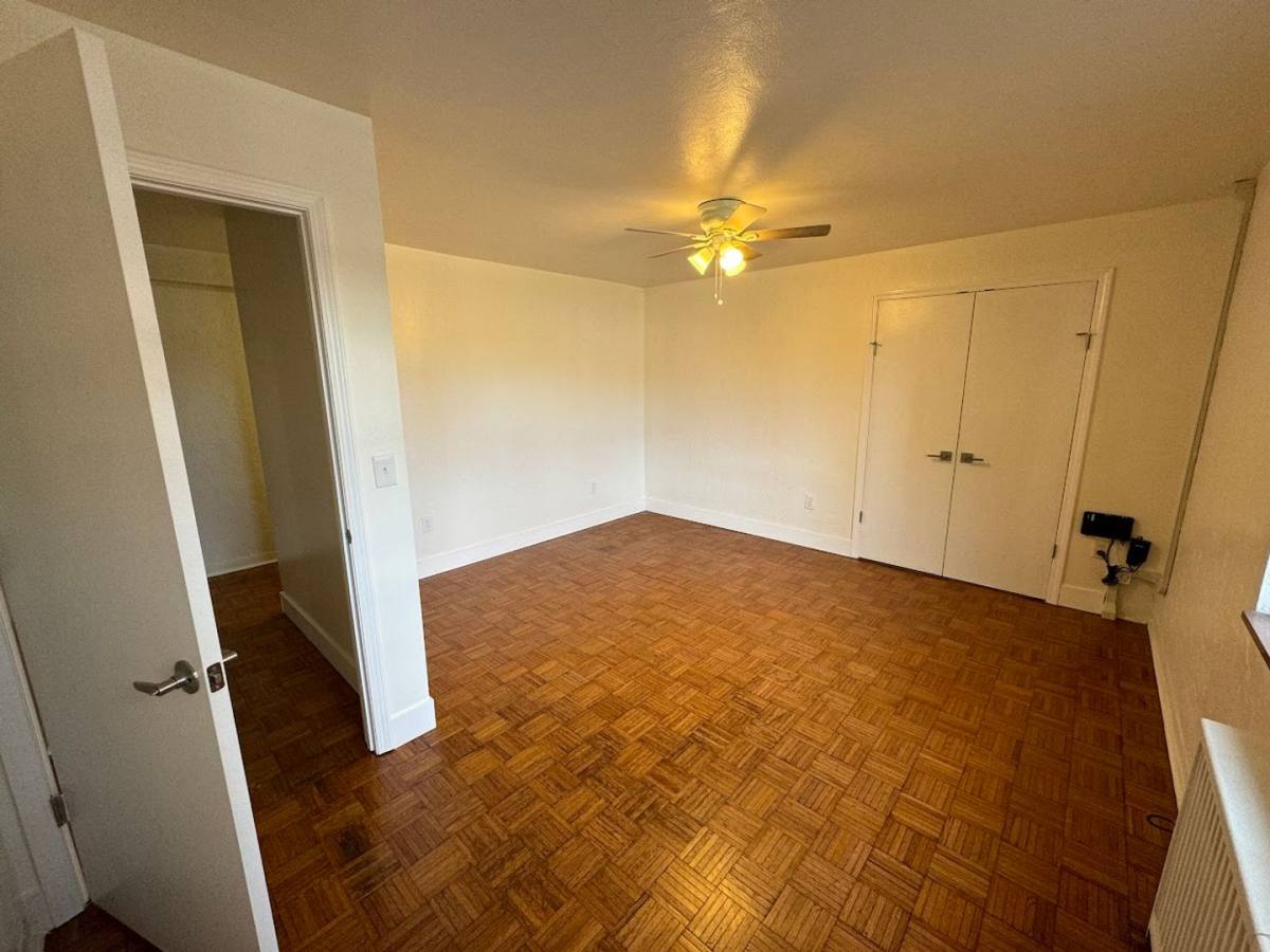 Apartment for rent at 5300 Fifth Ave, Pittsburgh, PA 15232