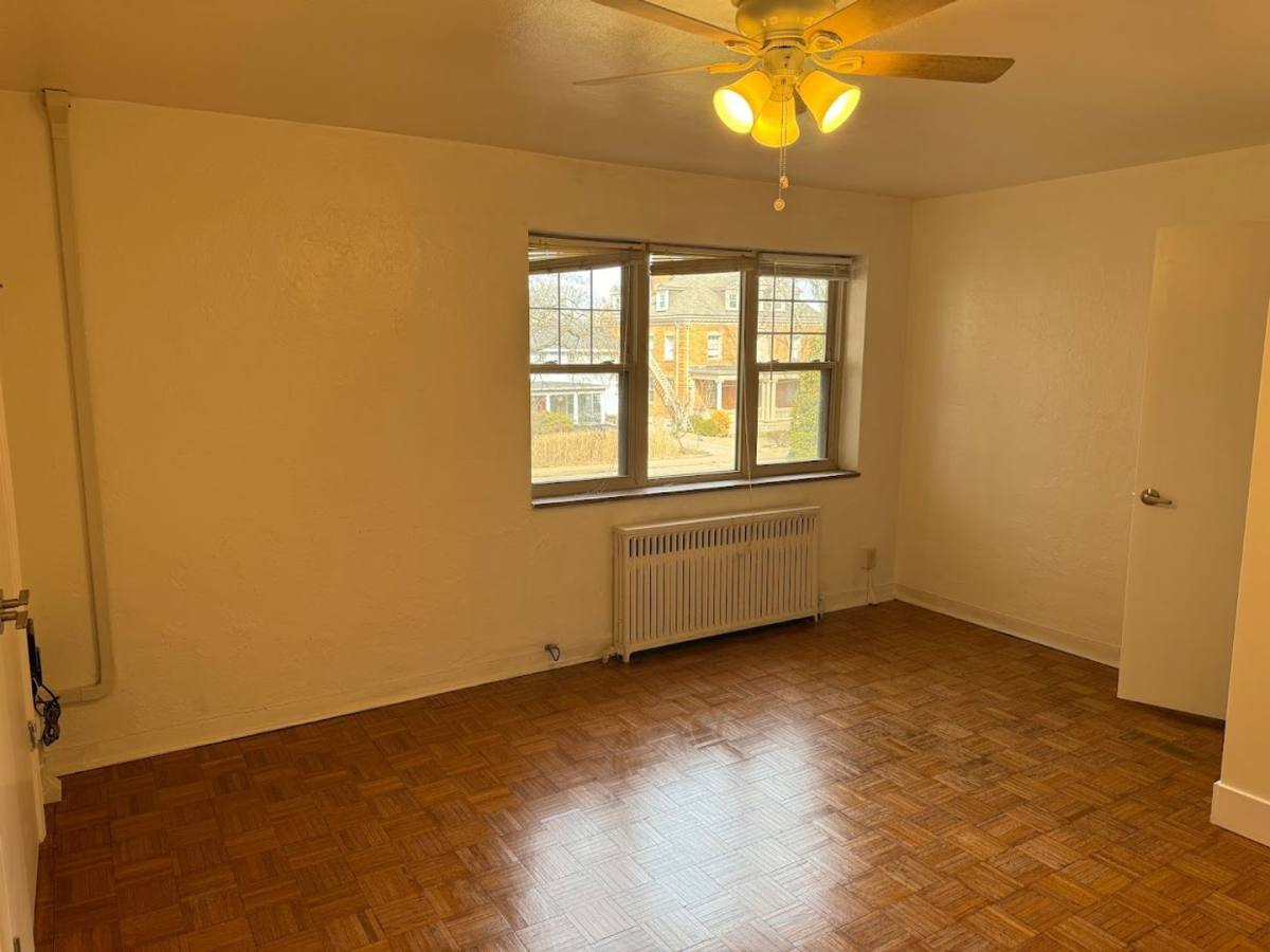 Apartment for rent at 5300 Fifth Ave, Pittsburgh, PA 15232